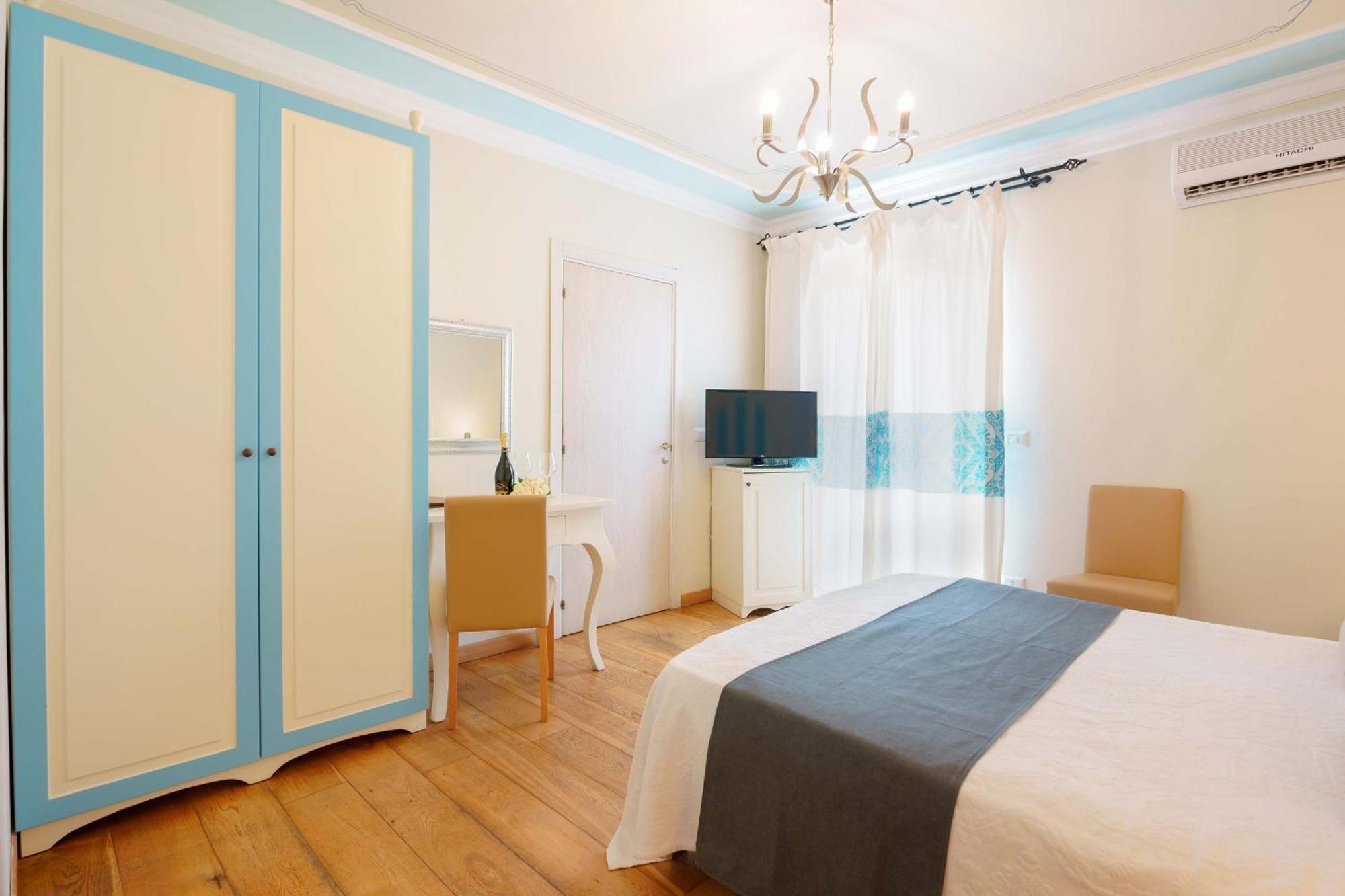 Palazzo Pischedda Hotel Bosa Buitenkant foto